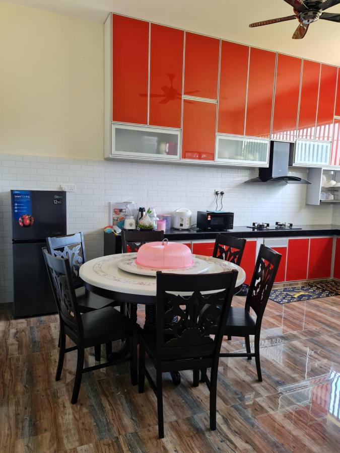 דאנגון Munirah Homestay מראה חיצוני תמונה